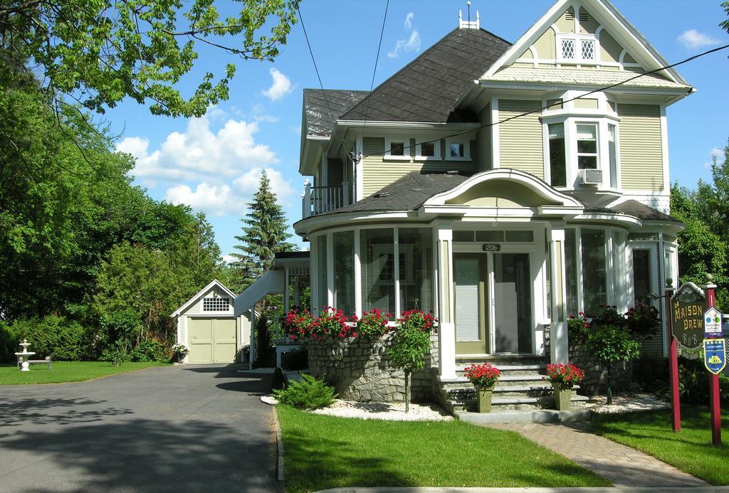 La Maison Drew B&B Magog ภายนอก รูปภาพ