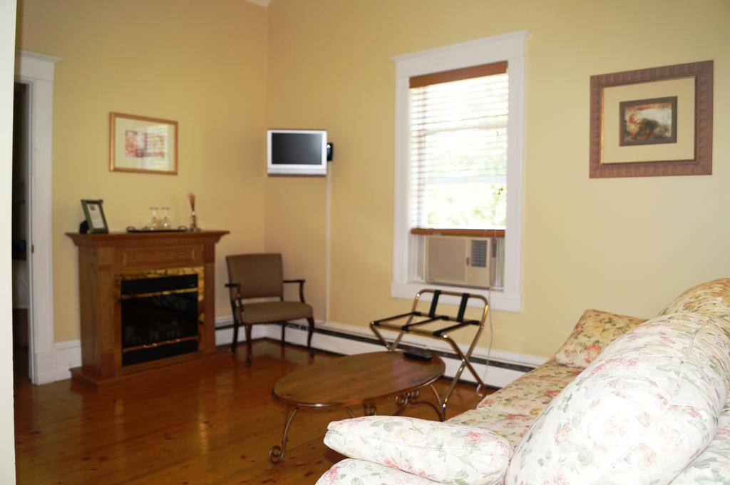 La Maison Drew B&B Magog ห้อง รูปภาพ
